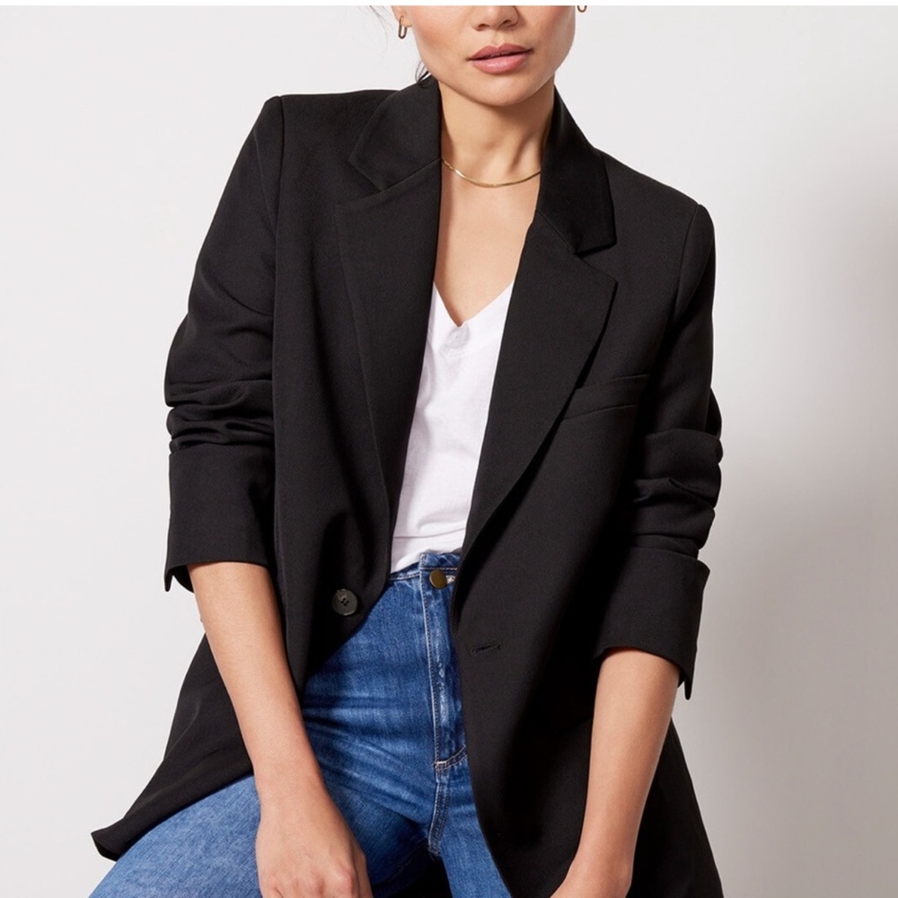 NWOT Evereve o.p.t. Larsen Black Blazer Large